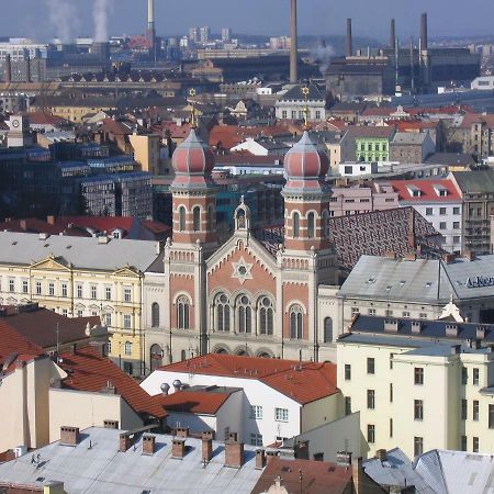 Studio Type Apartment Plzen Luaran gambar